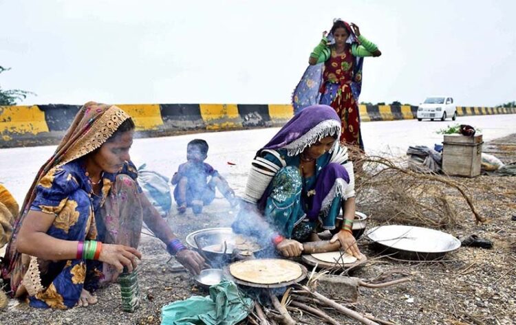 First  consignment of relief goods from Japan to reach  Pakistan today