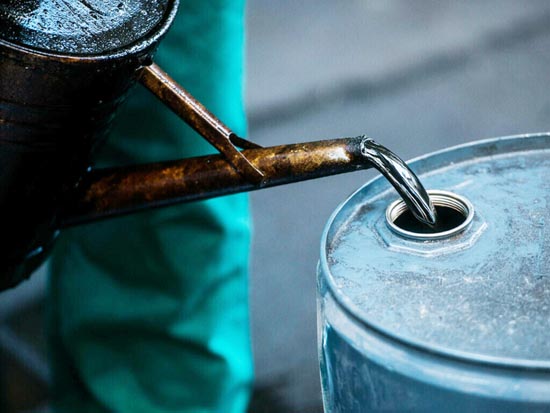 Oil drops as  China data weighs