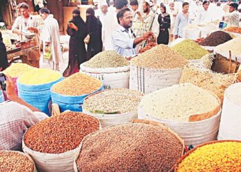 Prices of lentils shoot up at utility stores