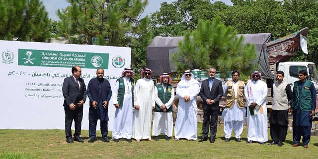 King Salman Relief Centre  Dispatches 3rd Emergency Relief Convoy for Pakistan Flood Victims