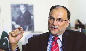 Iqbal writes letters to CMs, seeks joint flood relief efforts