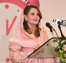 Begum Samina visits Behbud Crafts bazaar, appreciates efforts of craftswomen