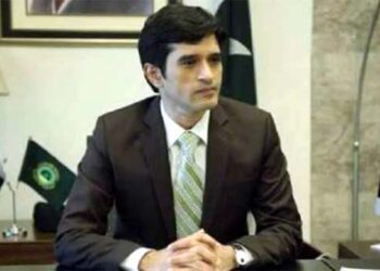 CDA chairman takes notice of poor condition of Expressways