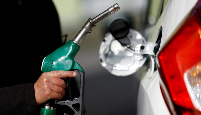 Petrol prices likely to reduce by Rs10 per litre