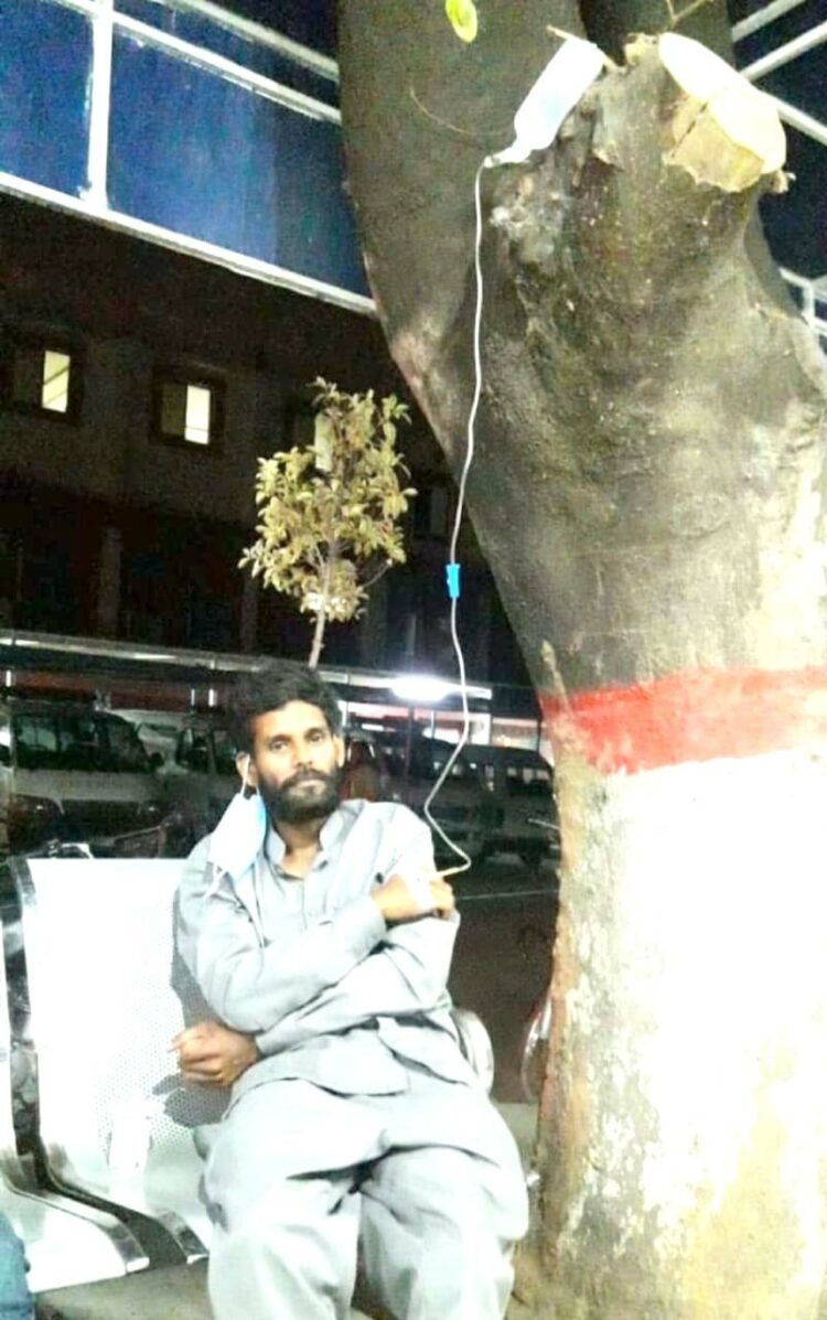 Imran Khan to visit  on a day long trip to  Lahore on Sept 26