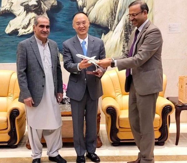 Pakistan-China agree on early launch of ML-1 project