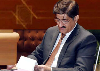 Murad, World Bank agree to launch Rs110 bn housing project for flood victims