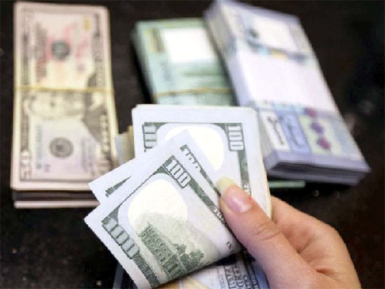 US dollar hammers  Pakistani rupee again, scores massive gain