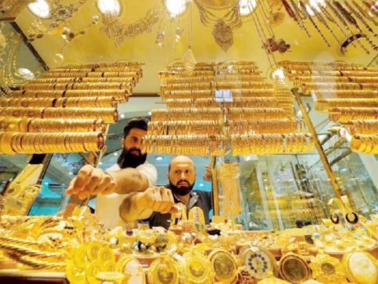 Gold prices continue to increase in Pakistan