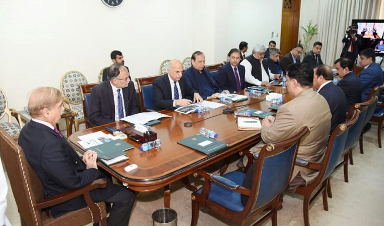 Asif hails armed forces stance for maintaining distance from national politics