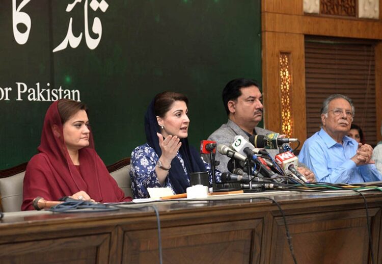 Maryam accuses Imran of  seeking NRO in secret  President House meetings