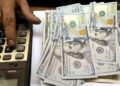 Shares plunge 650 points on worries of political instability