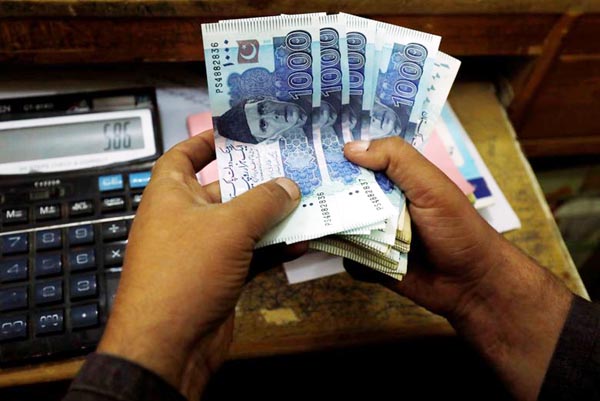 Risk of default spikes to 13-year high of 52.8%