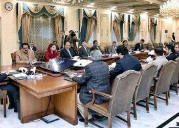 Governor KPK asks  business community to tap  investment potential of KPK