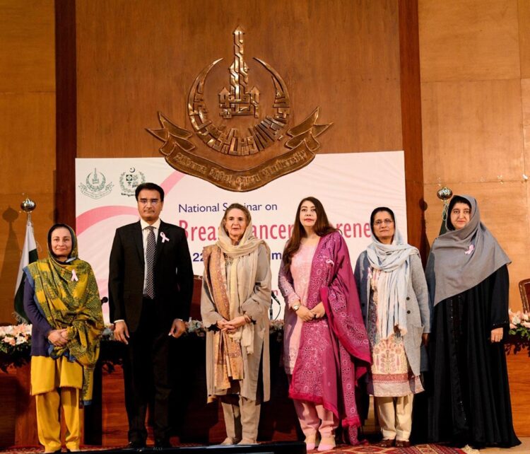 Pakistan’s default risk worsens
