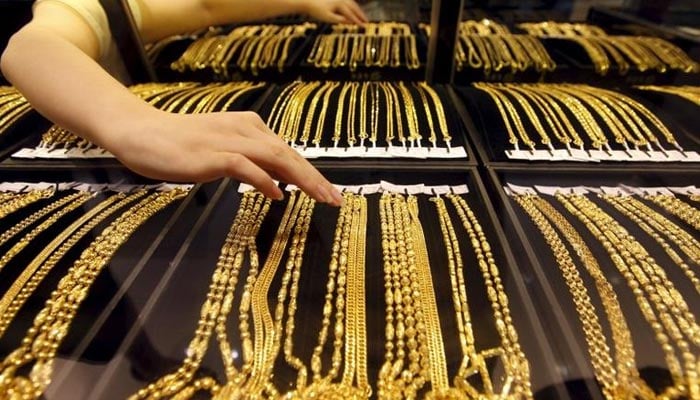 Gold price shoots past Rs155,000-mark