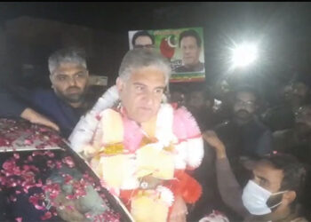Qureshi, Asad Umar among PTI leaders released from jails in Punjab