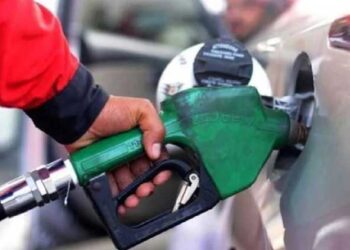 Govt to reduce petrol prices from May 1