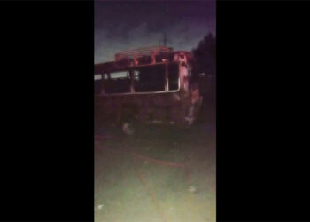 Cylinder blast inside coaster injures one in Karachi
