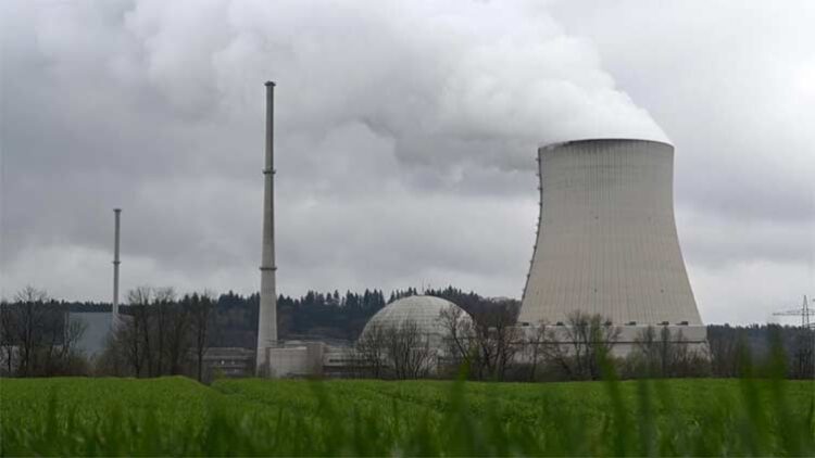 Germany ends nuclear era as last reactors power down