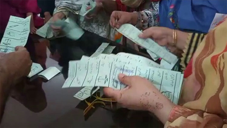 Karachi LG by-polls: PPP grabs seven, JI four UC seats