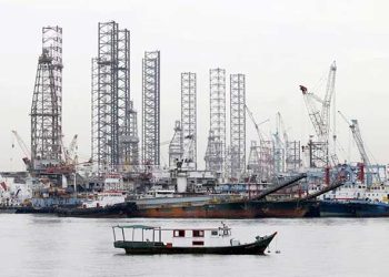 Oil giants drill deep as profits trump climate concerns