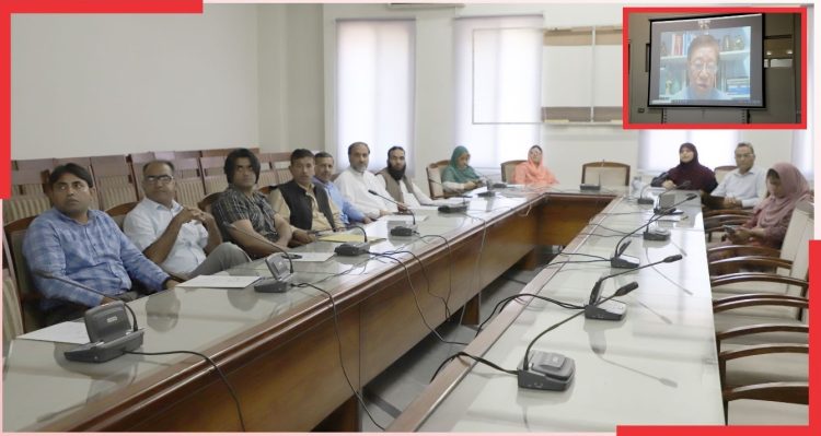 Conducting a four-day professional development workshop for teacher training at the Open University