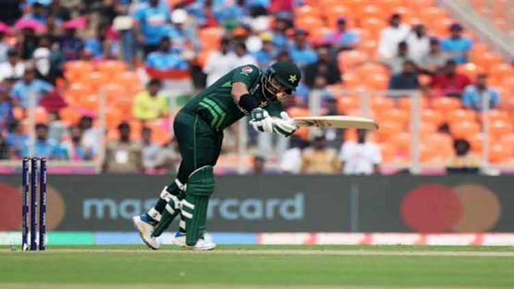 Pakistan lose first wicket after decent start in marquee world cup match against India