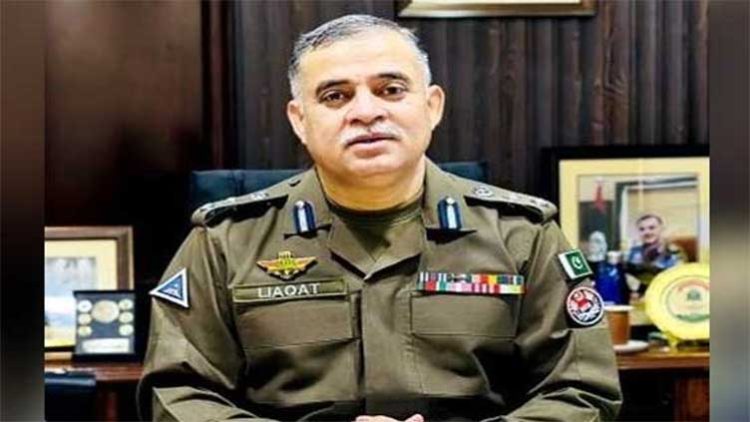 Police raid on hospital: CM removes CIA DIG Malik Liaquat for torturing doctors, journalists