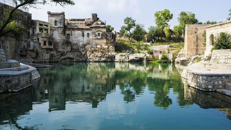 Pakistan issues visas to Indian Hindu Pilgrims for visit to Katas Raj, Chakwal*
