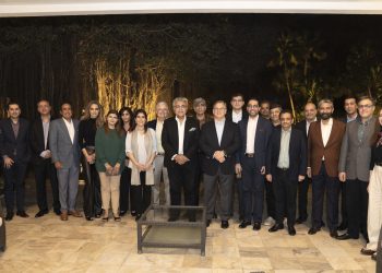 Ambassador Blome Promotes Trade, Economic Ties During Karachi Visit
