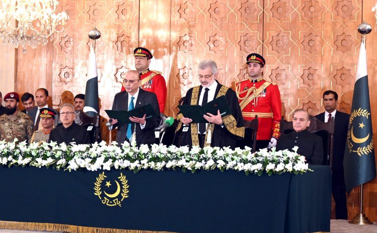 Asif Ali Zardari sworn in for second term as President of Pakistan; CJP Qazi Faez Isa administers oath in ceremony attended by political leaders and dignitaries