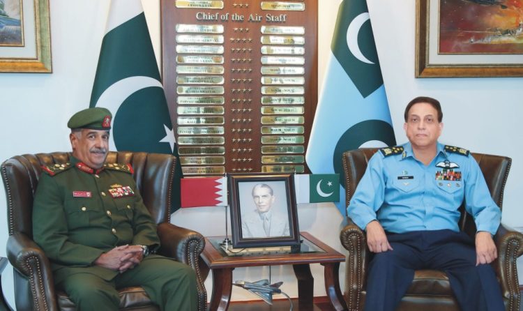 Commander Bahrain National Guard calls on Air Chief