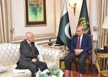 Lahore: Former Governor of the Punjab Mr. Shahid Hamid calls on Prime Minister Muhammad Shehbaz Sharif on 24 March 2024.