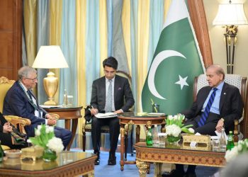 Riyadh : Founder and Co-chair of the Bill and Melinda Gates Foundation Mr. Bill Gates cals on Prime Minister Muhammad Shehbaz Sharif on the sidelines of a special meeting of the World Economic Forum on 29 April, 2024.