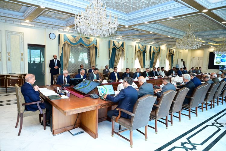 Islamabad: Prime Minister Muhammad Shehbaz Sharif chairs a meeting to review progress on foreign investment on 2 April 2024.