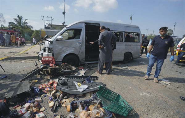 5 Japanese unhurt in suicide attack on vehicle in Karachi l