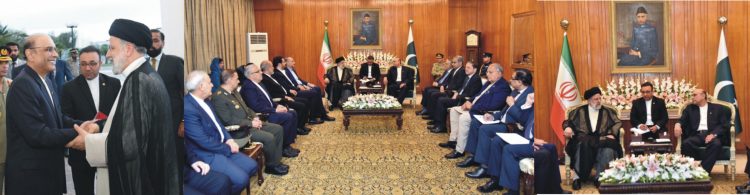 Pakistan and Iran vow to jointly overcome regional challenges