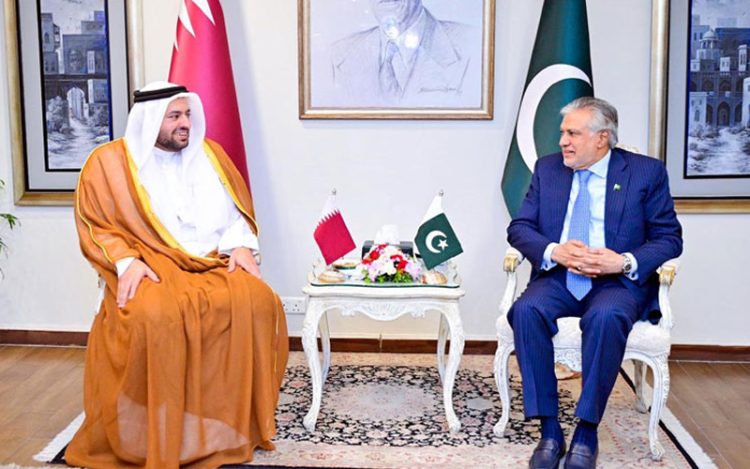 Meeting between Pakistani and Qatari focuses on bilateral relations and regional issues