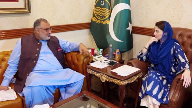 Punjab MPAs meet CM Maryam, hail field hospitals and clinic on wheels project