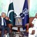 The Defense Minister visited the Naval Headquarters.