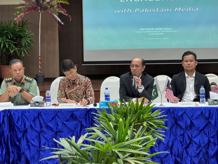 Malaysian PM Anwar Ibrahim to Visit Pakistan in October