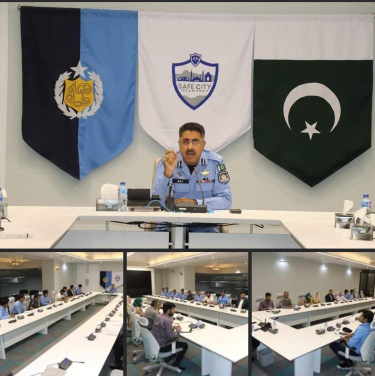 Important meeting at Central Law Police Office and Safe City chaired by IG