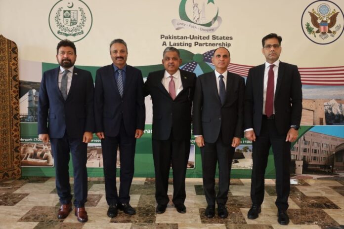Conference of Pakistan’s consuls in US cities decides to intensify contacts with community, resolve problems