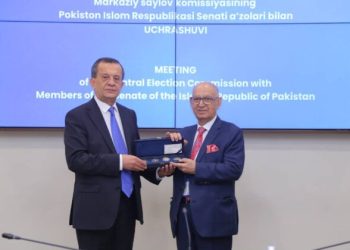 Uzbek election chief welcomes Pakistani senators as observers, emphasizes growing cooperation