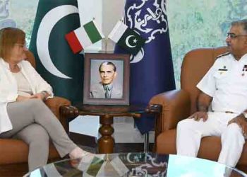 Chief of the Naval Staff Admiral Naveed Ashraf exchanging views with H.E. Ms Marilina Armellin Ambassador of Italy at Naval Headquarters Islamabad