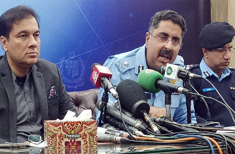 Protesters openly used tear gas, says IG Islamabad