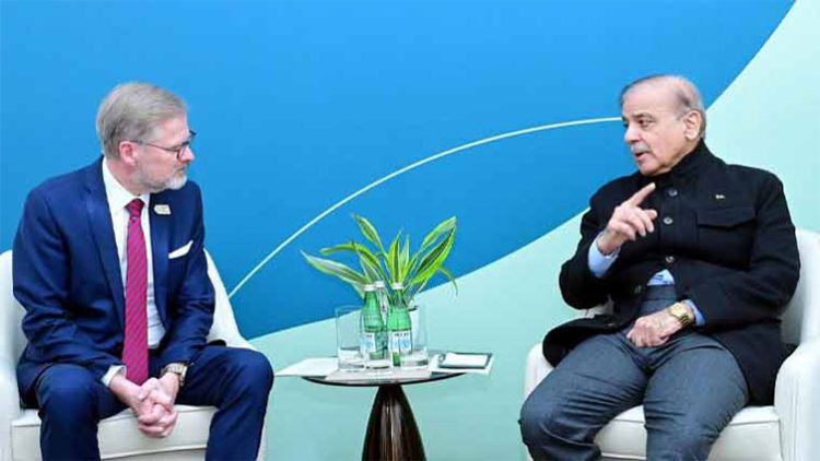 PM, Czech premier discuss opportunities to strengthen economic ties
