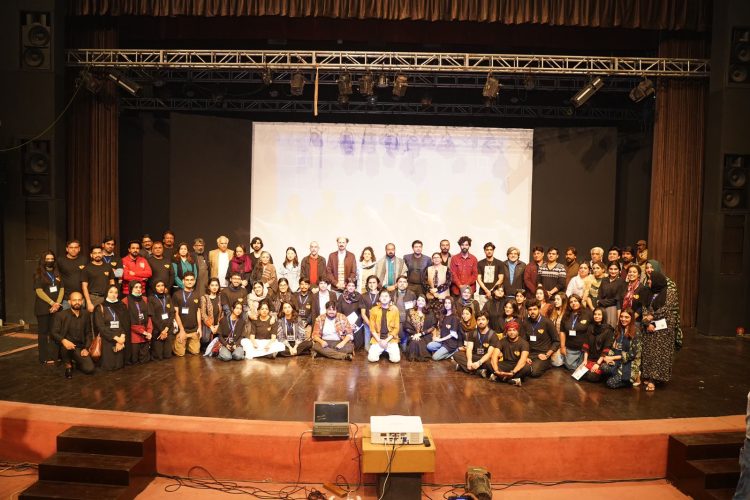 Ajoka’s Dosti International Theatre Festival Concludes with a Powerful Finale Featuring “Trunk Tales”.