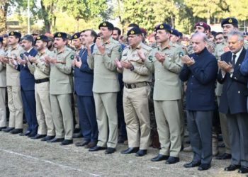 PM, COAS attend funeral prayers of Shaheed security personnel